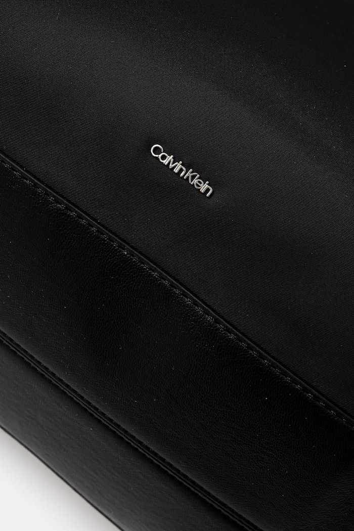 Calvin Klein torebka czarny K60K613128