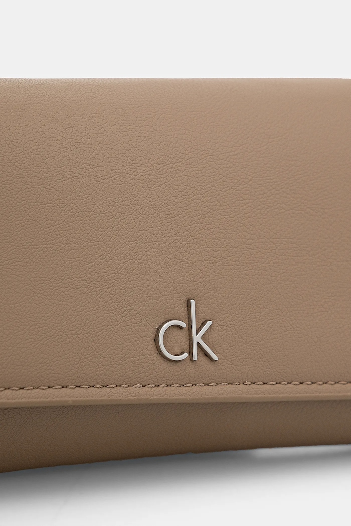 Τσάντα Calvin Klein μπεζ K60K612852
