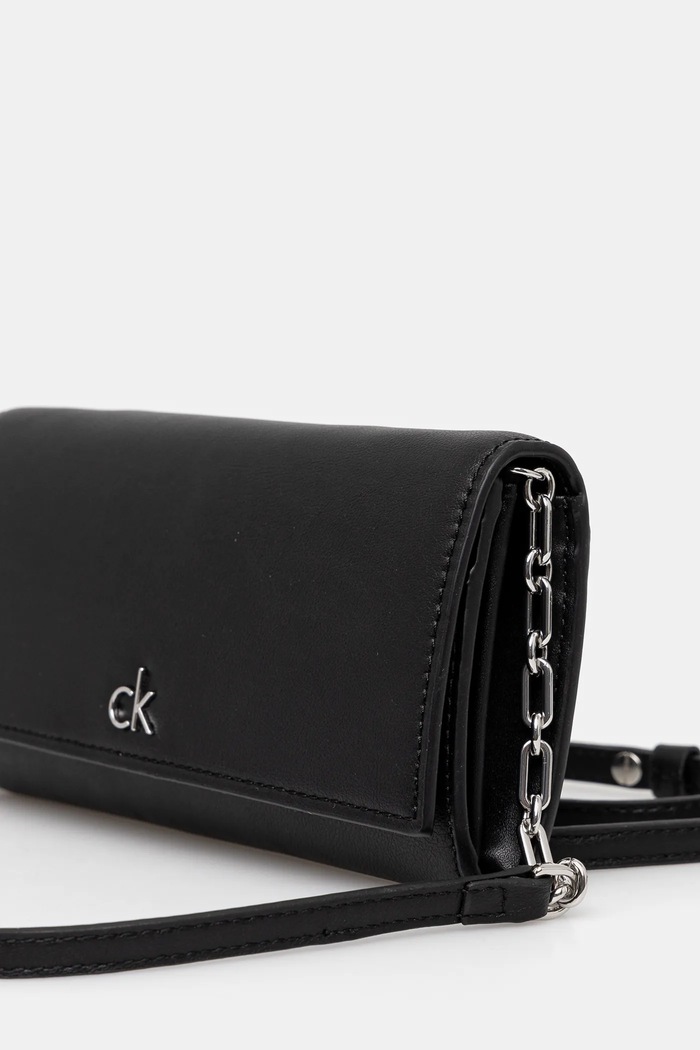 Calvin Klein Torebka K60K612852 czarny SS25