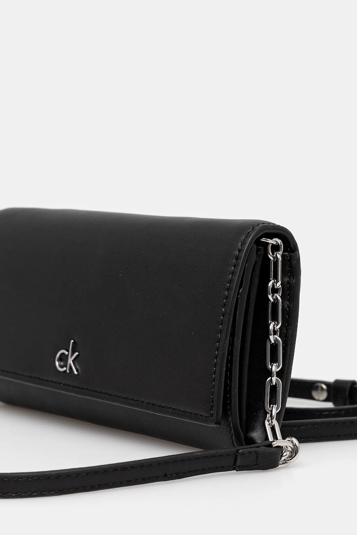 Calvin Klein Torebka K60K612852 czarny SS25