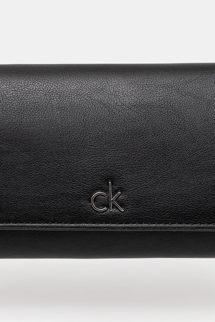 Torebka Calvin Klein czarny K60K612852