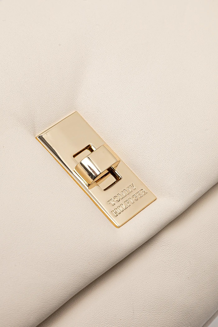 Tommy Hilfiger bőr táska bézs AW0AW16885