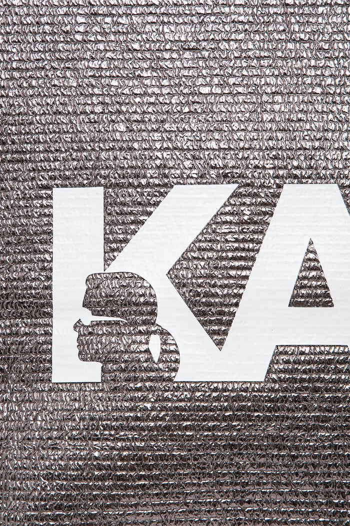Bombažna torba Karl Lagerfeld srebrna A1W50064