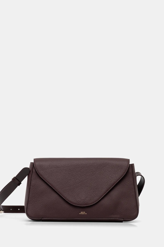 Kožená kabelka A.P.C. sac daria flap přírodní kůže burgundské PXBCD.F61901
