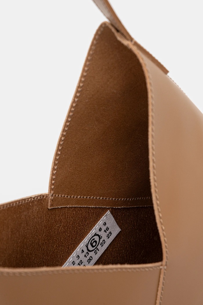 Δερμάτινη τσάντα MM6 Maison Margiela SB6ZH0019 καφέ