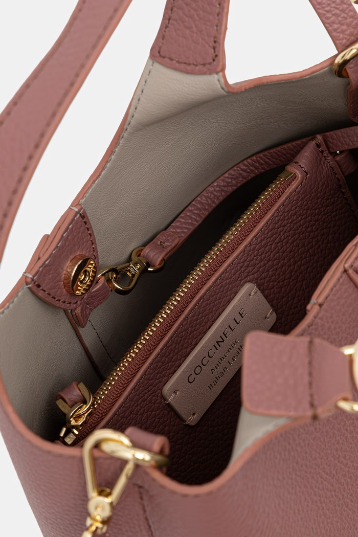 Coccinelle borsa a tracollo da donna in pelle E1.SHA.58.01.01 rosa