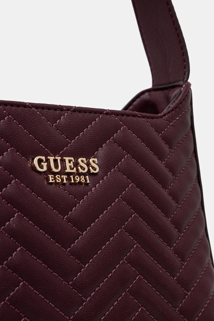 Kabelka Guess ANNING burgundské HWQG95.08180