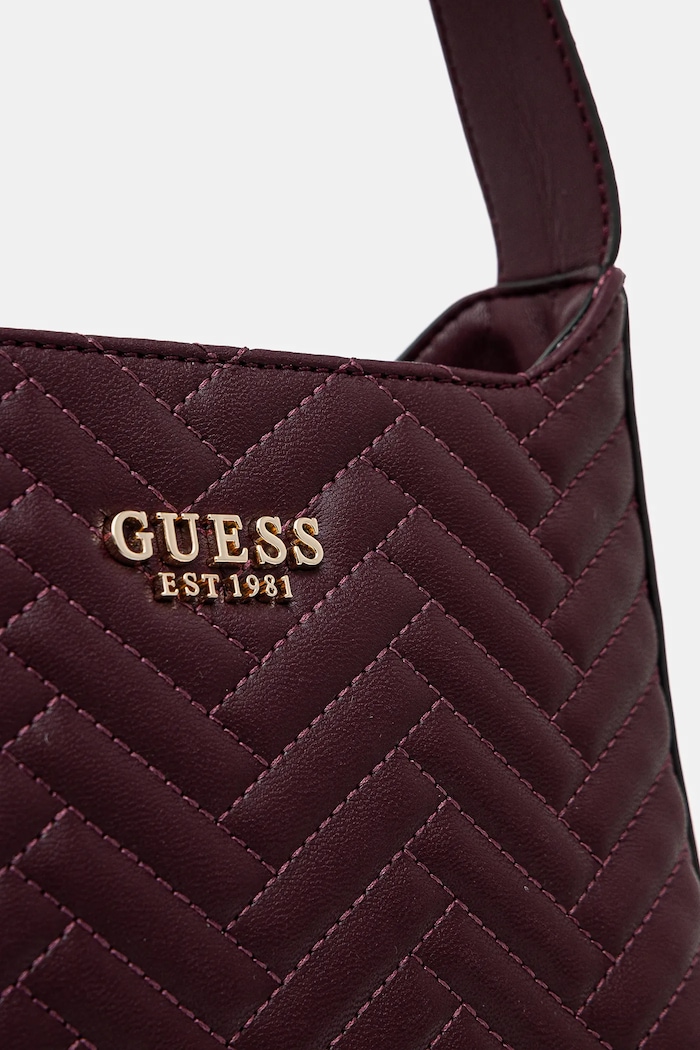 Kabelka Guess ANNING burgundské HWQG95.08180