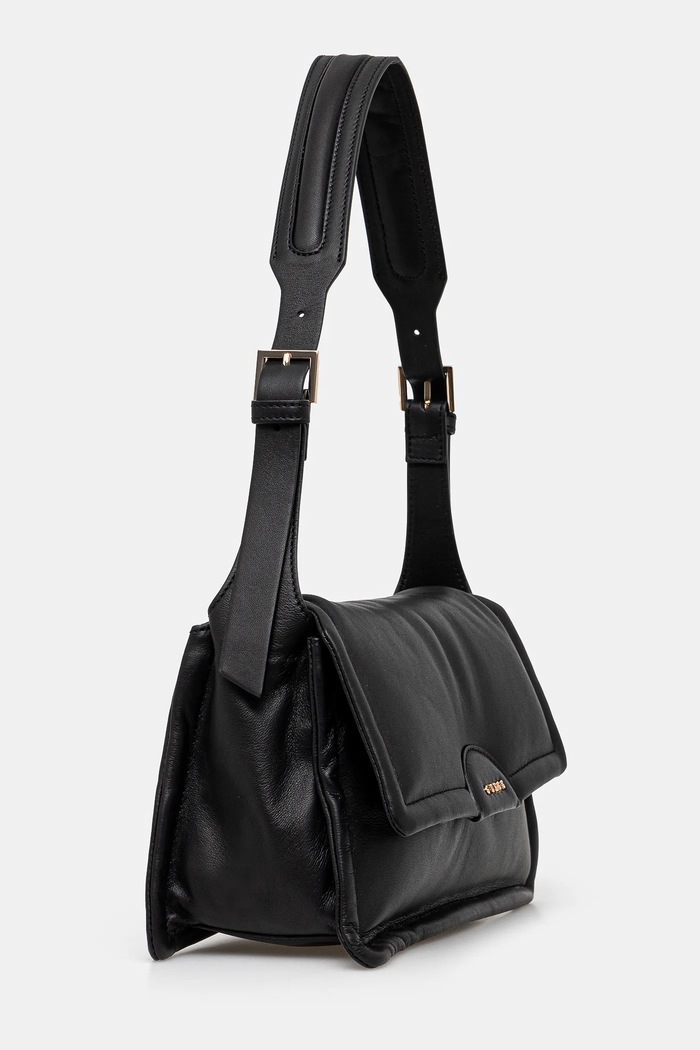 Kožená kabelka Guess EVA HWSTPF.L5116 čierna SS25
