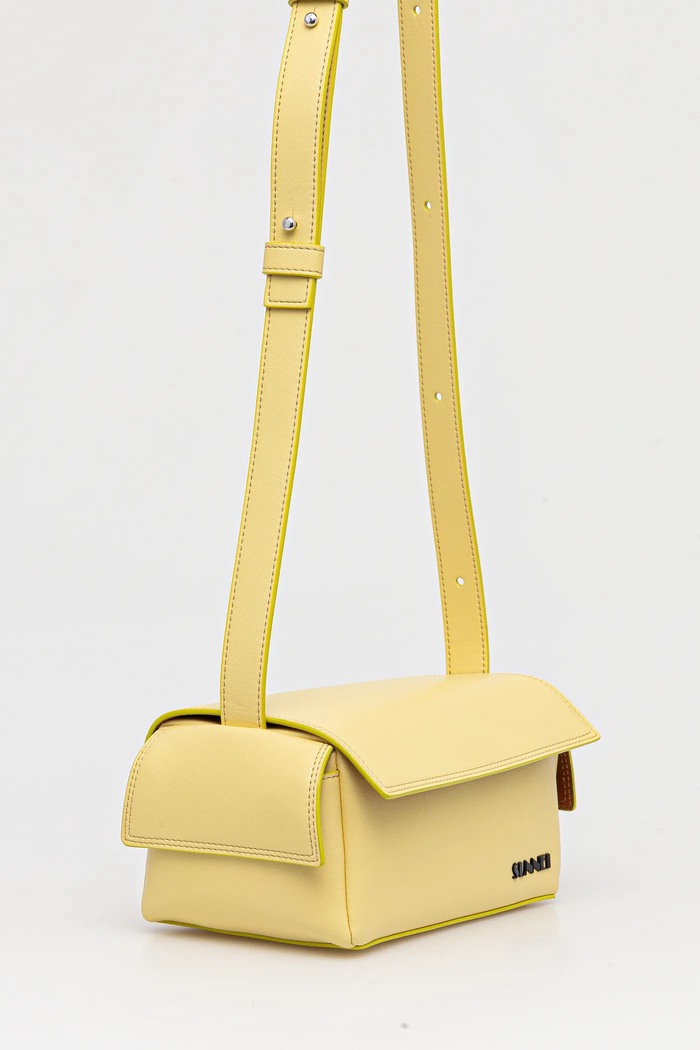 Torba Sunnei ACCXBAG067 zlatna SS25
