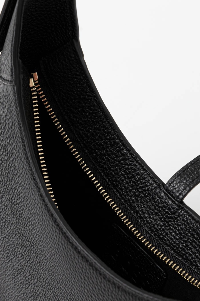 BOSS geantă de piele 50542044 negru
