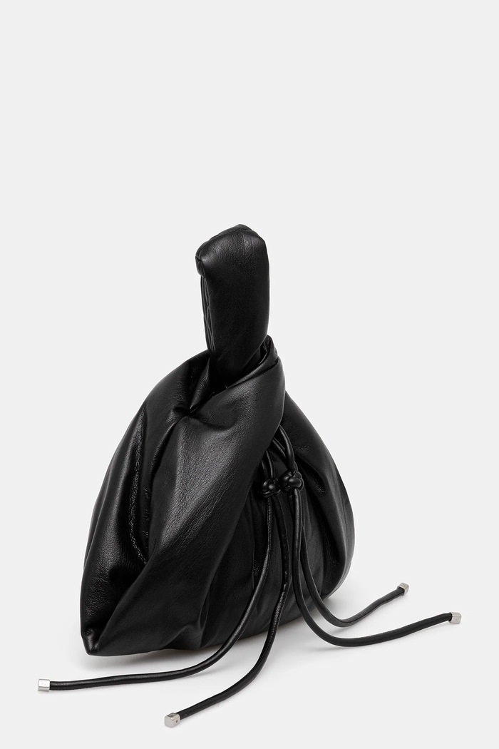 Kožená kabelka Nanushka JEN DRAWSTRING NW25SSBG04899 černá SS25