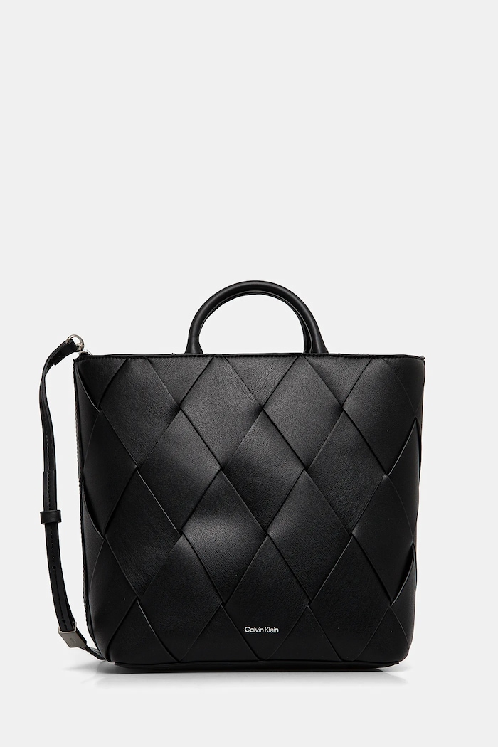 Torba Calvin Klein imitacija zrnate kože crna K60K613176