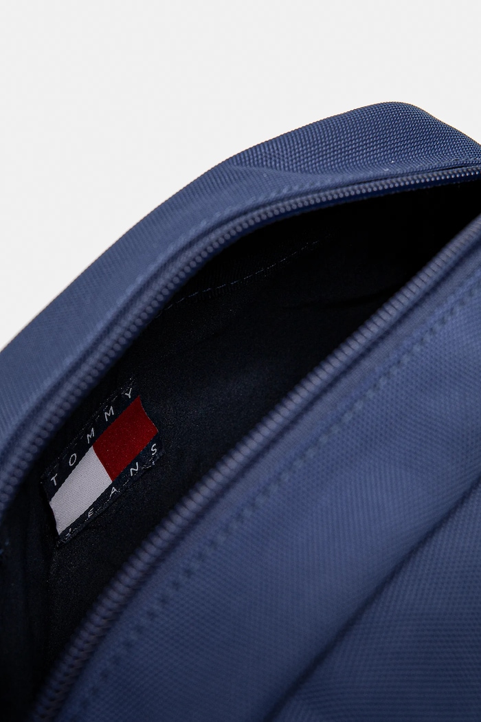 Kabelka Tommy Jeans AW0AW17286 modrá