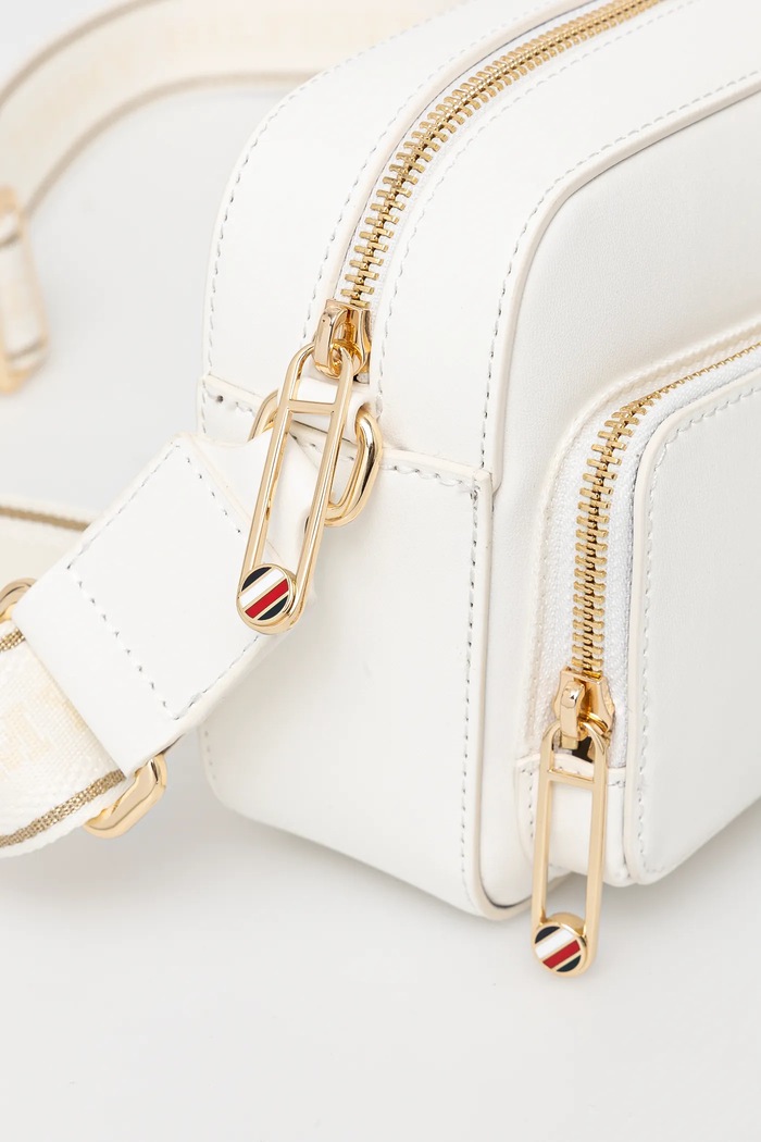 Kabelka Tommy Hilfiger bílá AW0AW16812