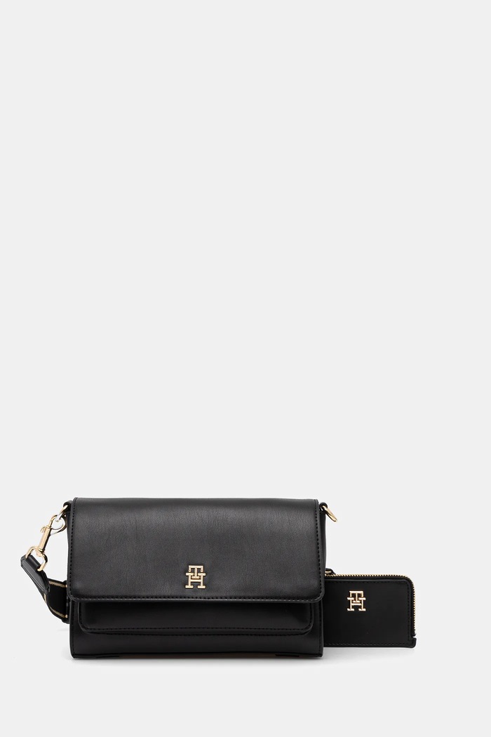Tommy Hilfiger torebka nie mieści A4 czarny AW0AW16813