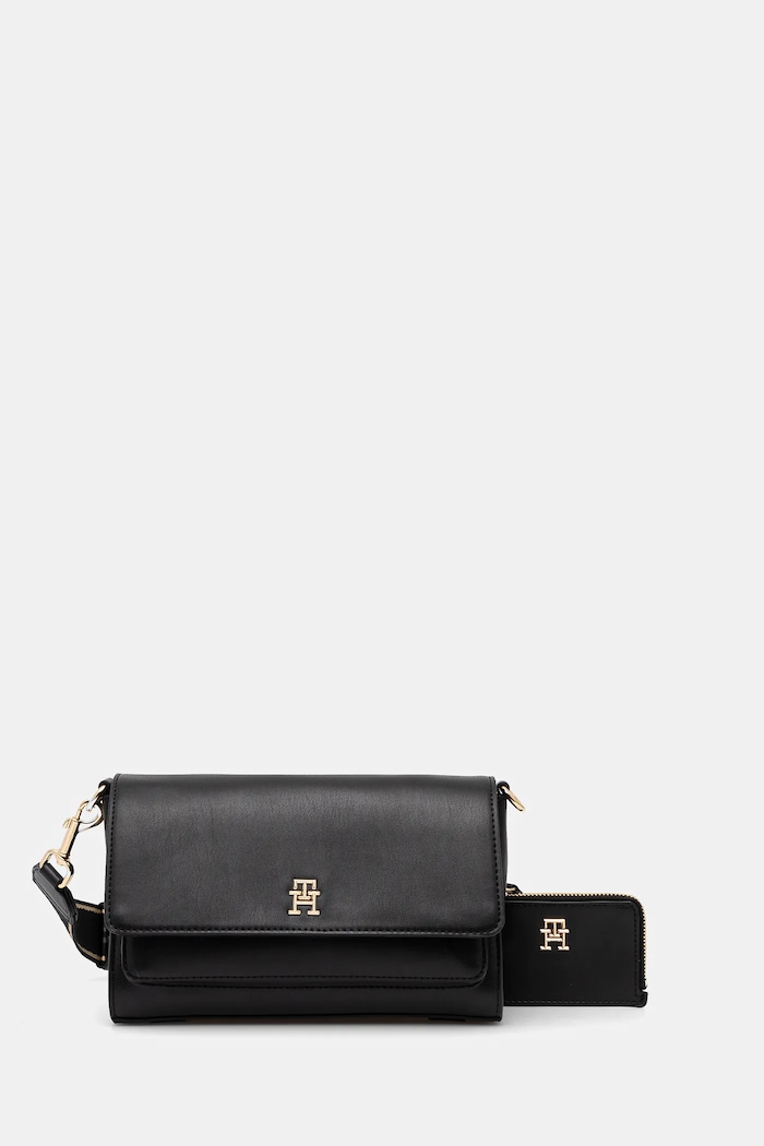 Tommy Hilfiger torebka nie mieści A4 czarny AW0AW16813