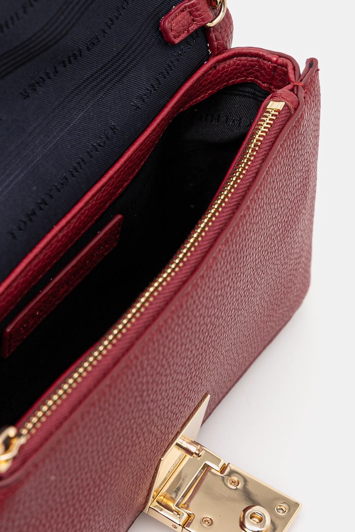 Tommy Hilfiger crossbody kabelka dámská z imitace kůže AW0AW17403 burgundské