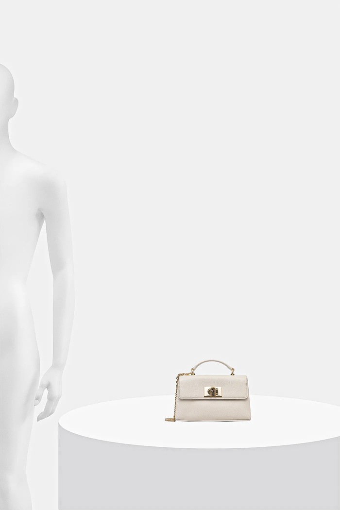 Кожаная сумочка Furla WE00423.ARE000.PNN00