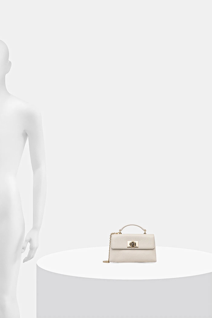 Кожаная сумочка Furla WE00423.ARE000.PNN00