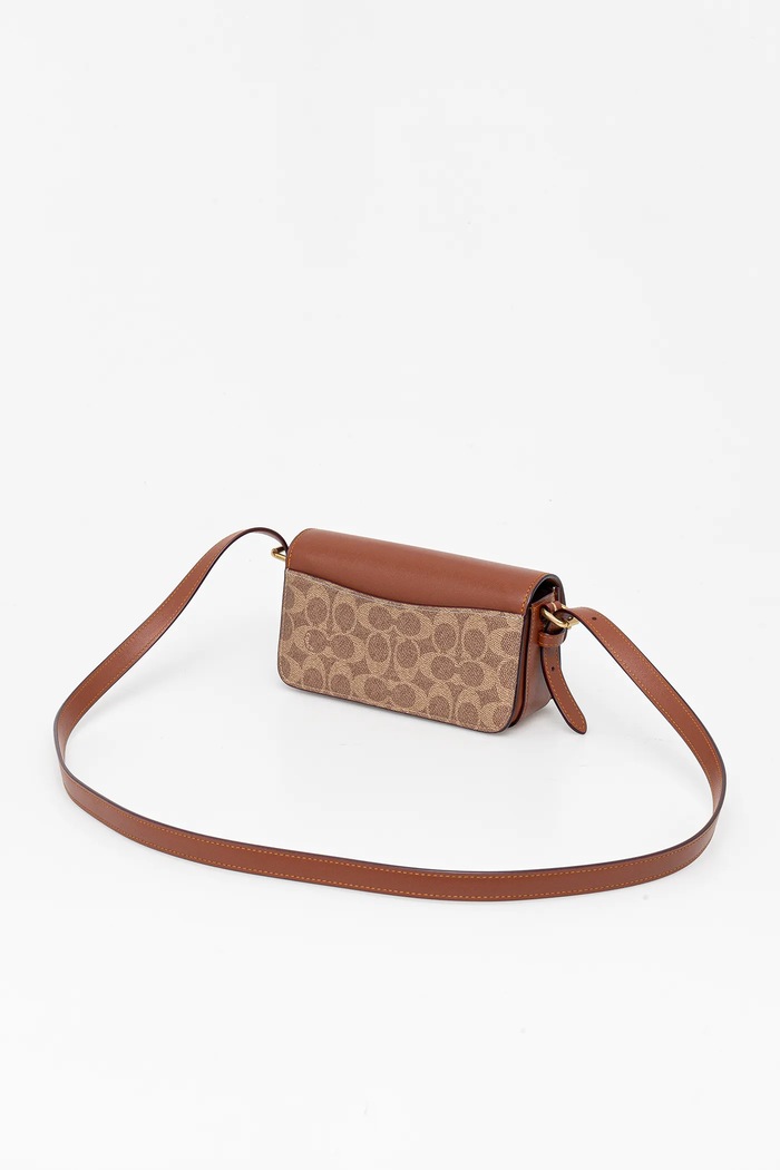 Coach geantă de piele Zoe CAM19 maro SS25