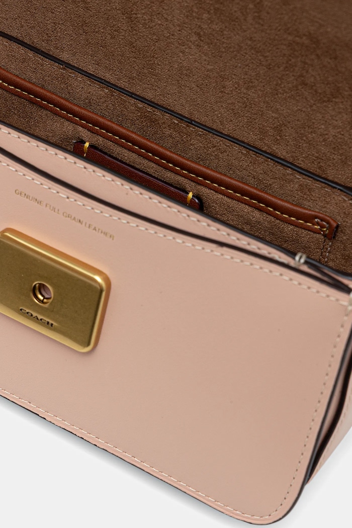Шкіряна сумочка Coach Zoe CAM18 бежевий