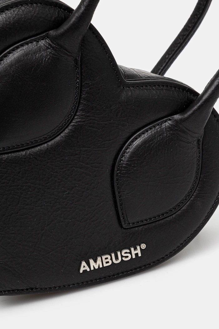 Шкіряна сумочка Heart Top Handle Bag чорний 12115033