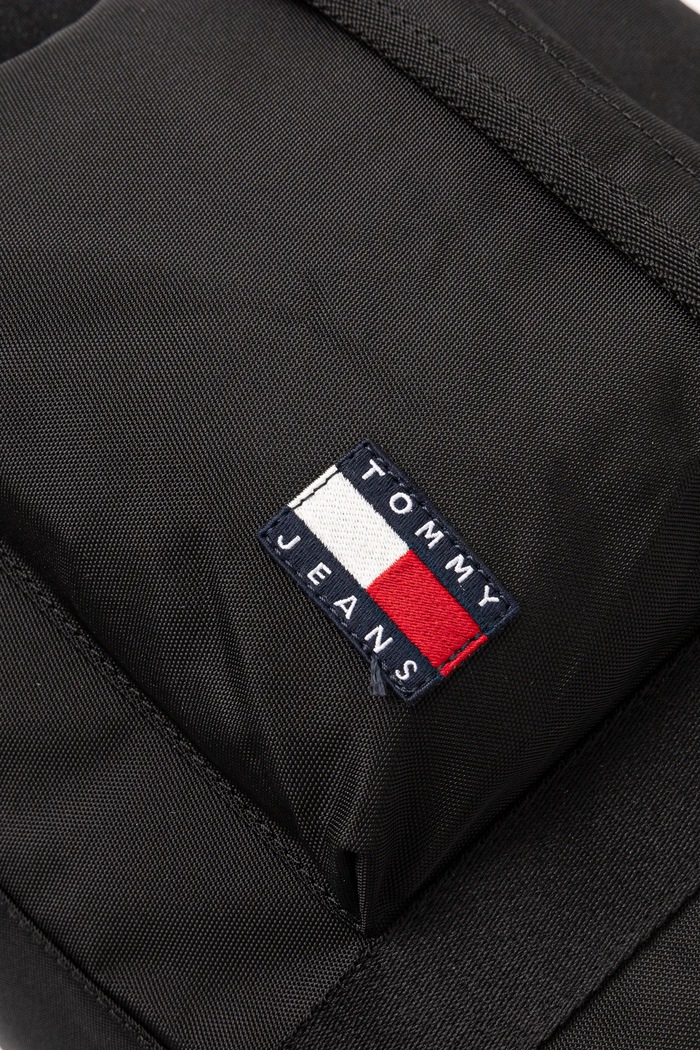 Τσάντα Tommy Jeans μαύρο AM0AM12915