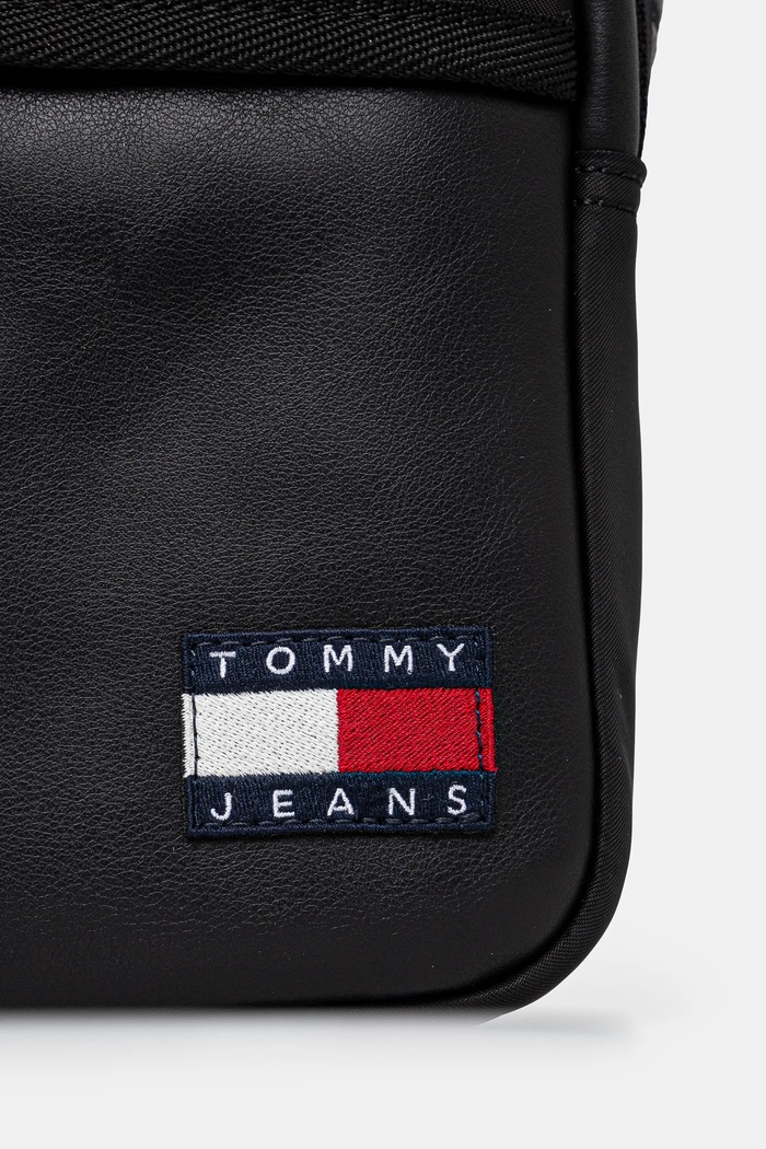 Σακίδιο Tommy Jeans μαύρο AM0AM13316