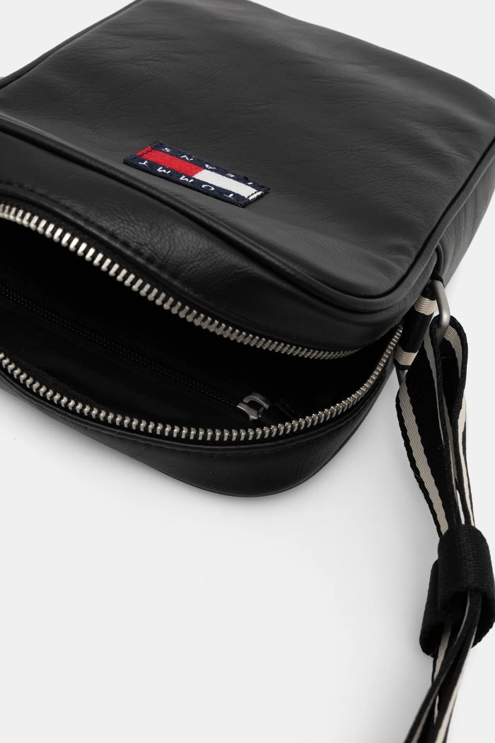 Torba Tommy Jeans AM0AM12898 crna