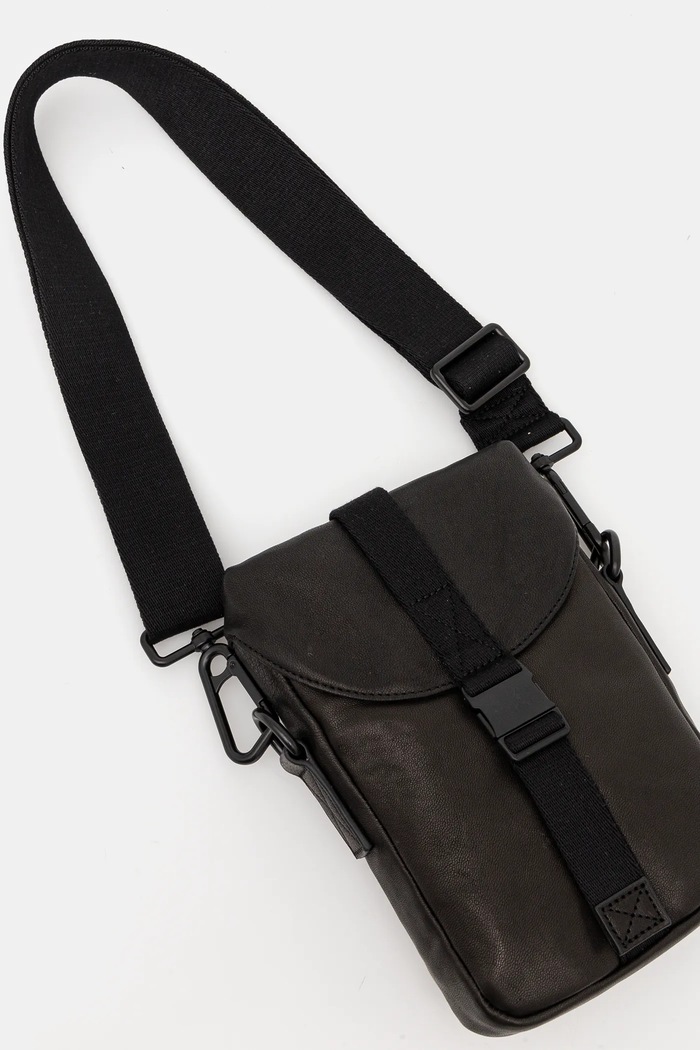 Kožená taška AllSaints JUAN M145XB čierna SS25
