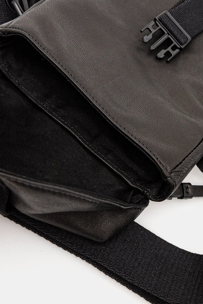 Kožená taška AllSaints JUAN M145XB