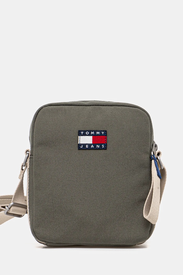 Tommy Jeans borseta nu incape in A4 verde AM0AM13277