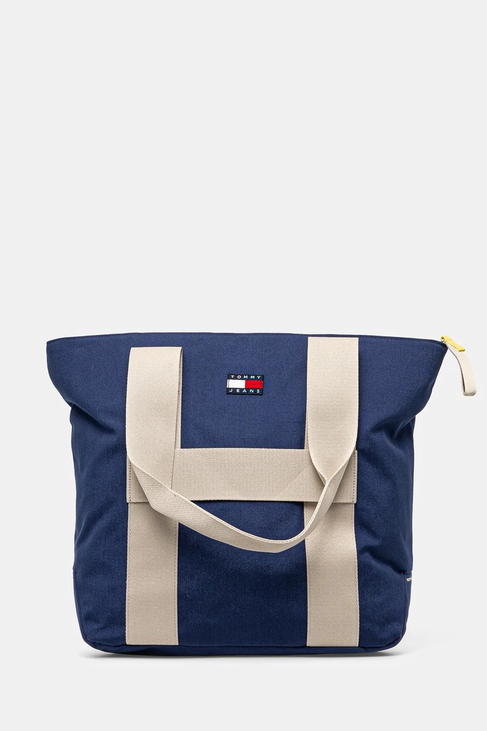 Taška Tommy Jeans 36 x 41 x 19 cm nášivka tmavomodrá AM0AM13278
