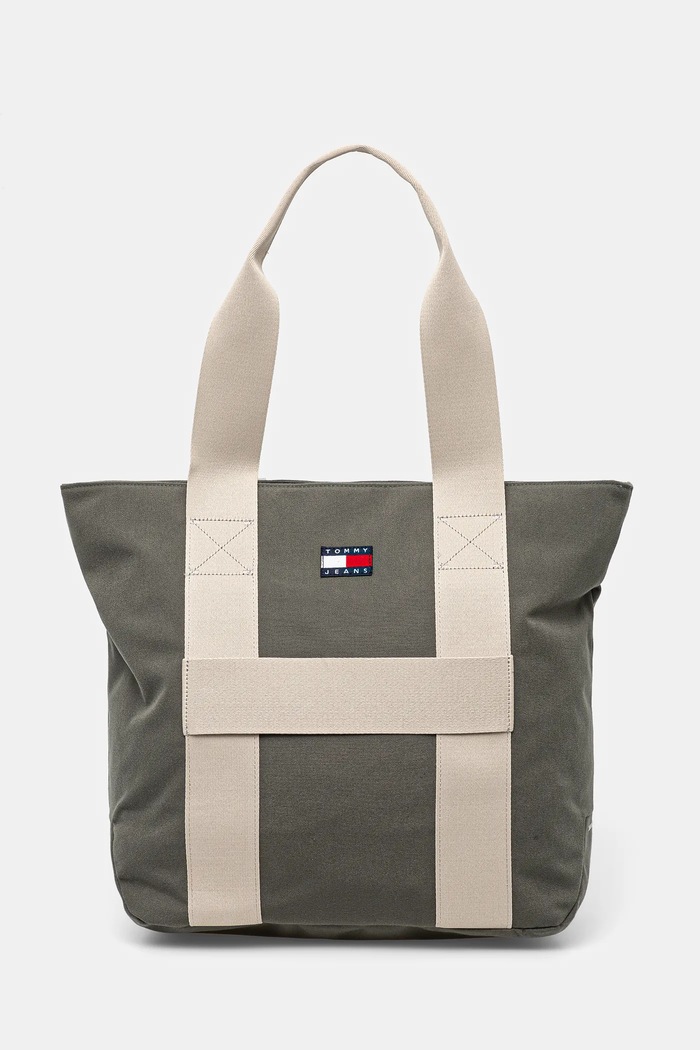 Taška Tommy Jeans 36 x 41 x 19 cm nášivka zelená AM0AM13278