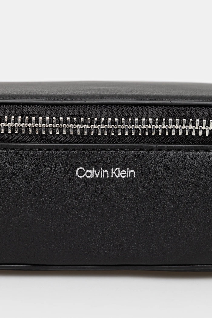 Dodatki Kozmetična torbica Calvin Klein K50K512803 črna