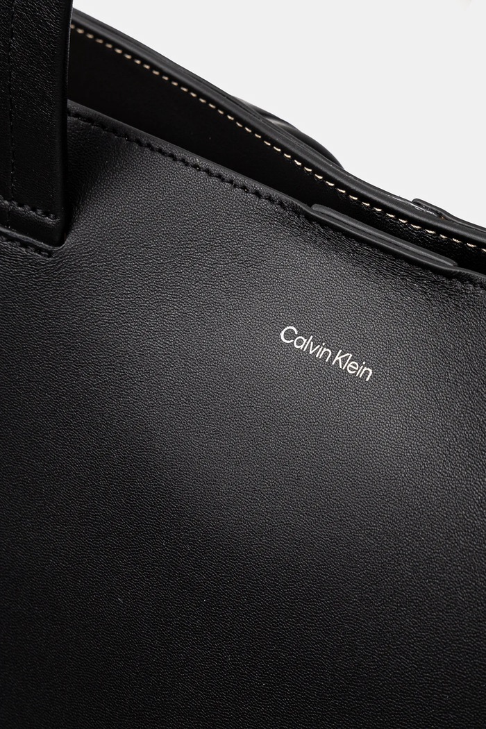 Kožená taška Calvin Klein 17 x 40 x 18 cm K50K512894 čierna SS25