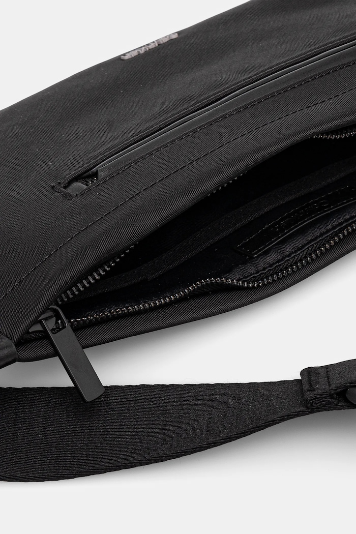 Ľadvinka Calvin Klein čierna K50K512898