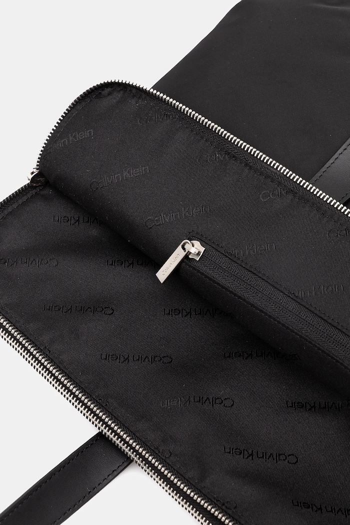 Calvin Klein táska K50K512934 fekete