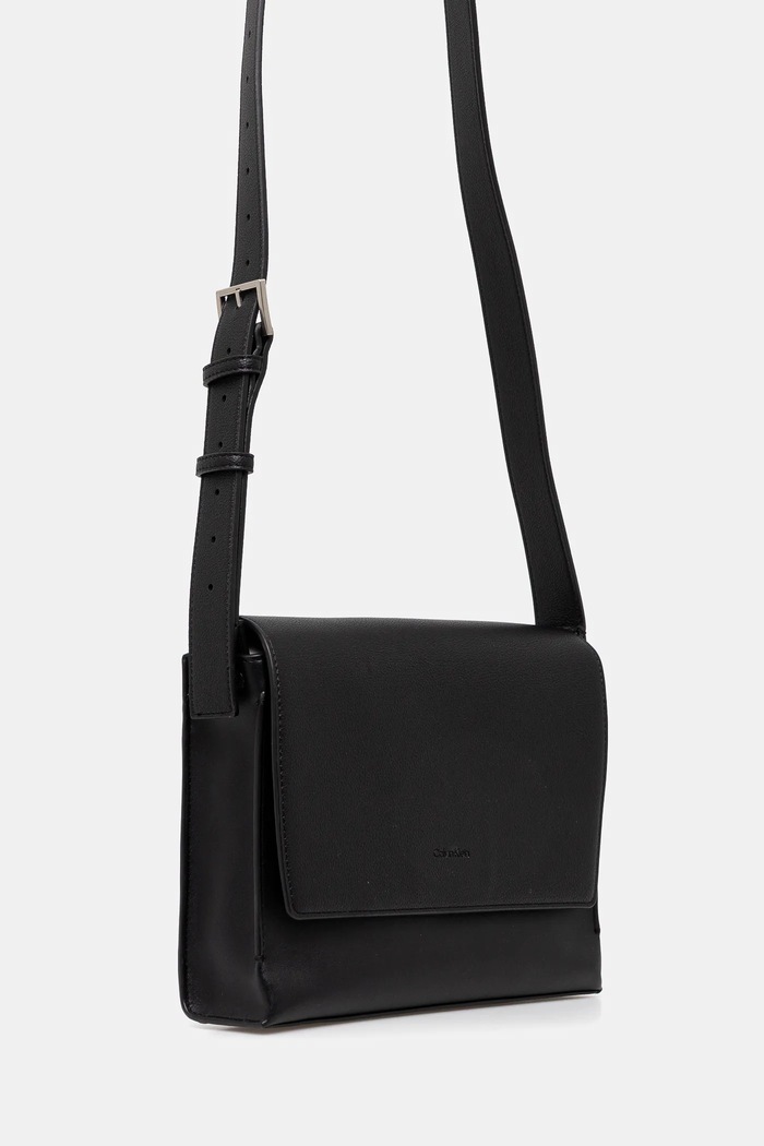 Torbica za okoli pasu Calvin Klein LV04D3034G črna SS25