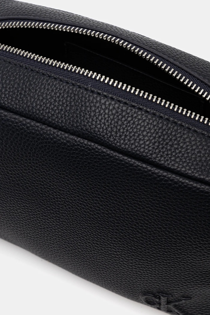 Kabelka Calvin Klein Jeans LV04G3081G tmavomodrá