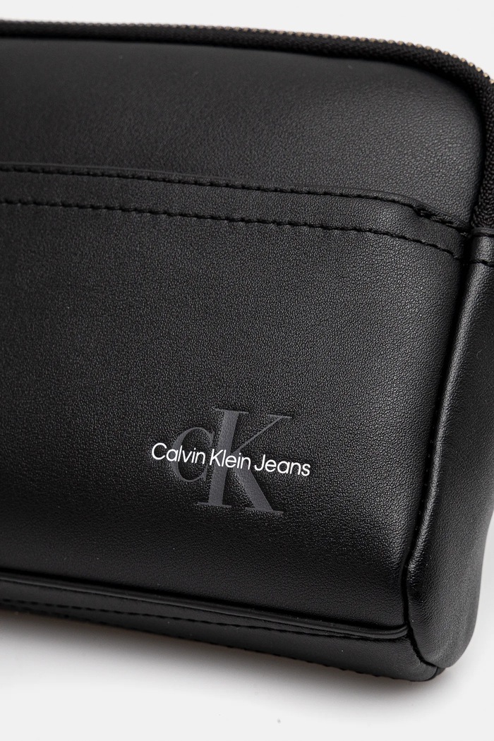 Ledvinka Calvin Klein Jeans černá LV04G3015G