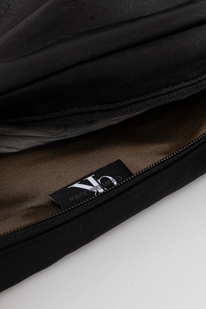 Vrecká s opaskom Calvin Klein Jeans LV04G3090G čierna