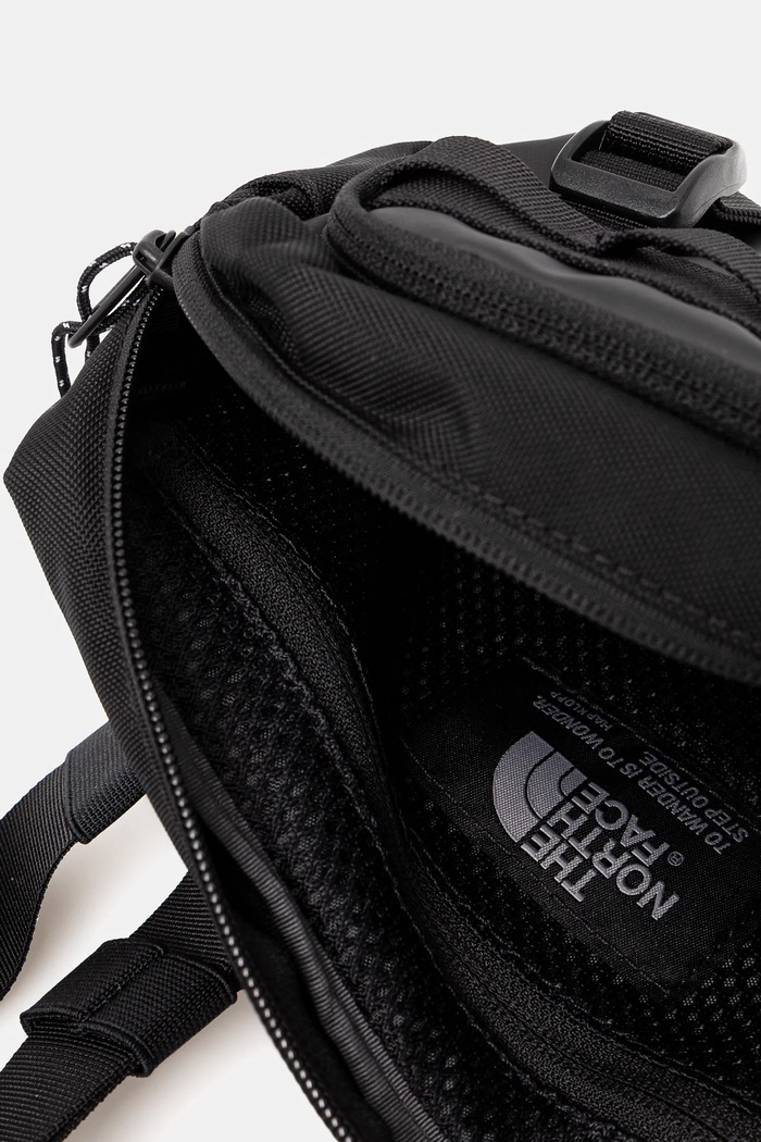 Τσάντα φάκελος The North Face Base Camp Lumbar μαύρο NF0A8BK5BIA1