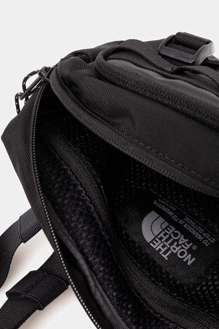 Τσάντα φάκελος The North Face Base Camp Lumbar μαύρο NF0A8BK5BIA1