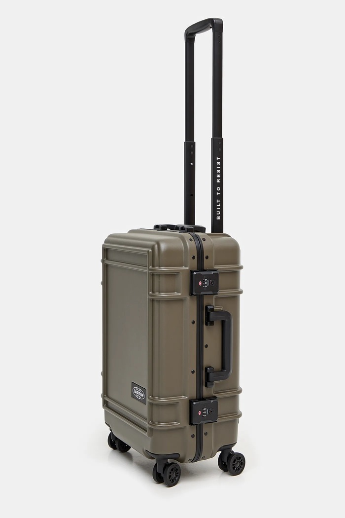 Βαλίτσα Eastpak Resist'R Case S EK0A5BJEJ321 πράσινο SS25
