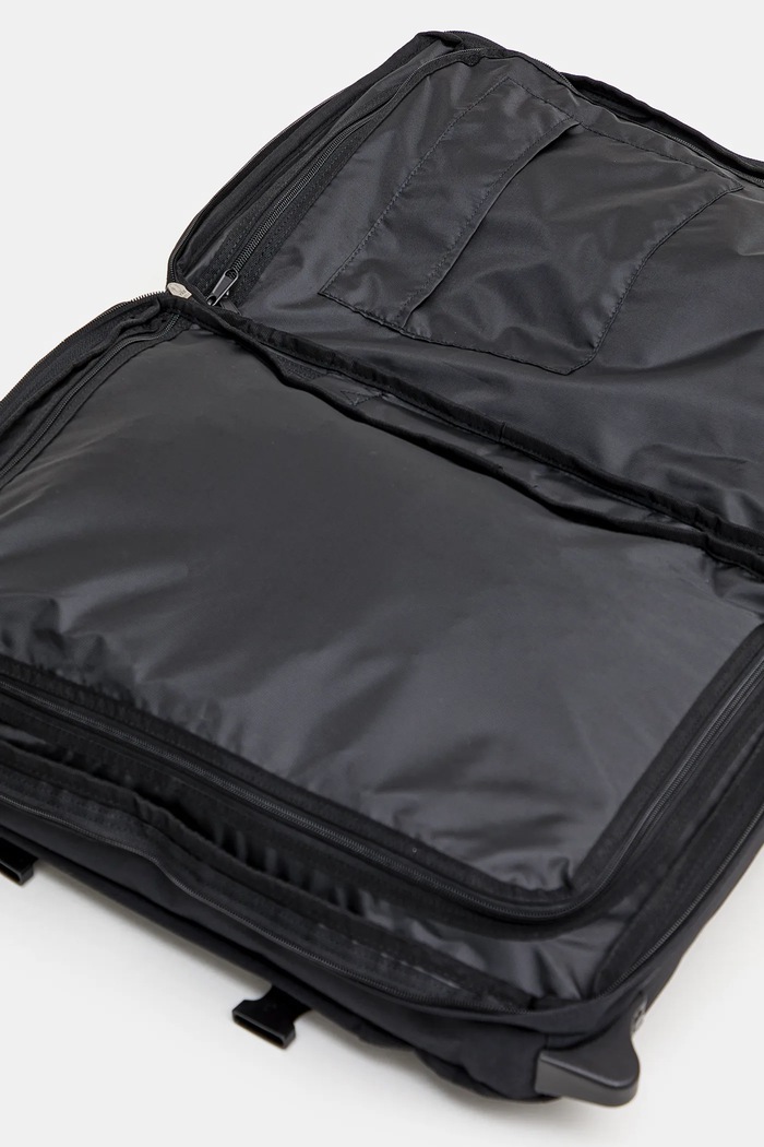 Walizka Strapverz S 51x33x17 cm Eastpak czarny EK00096L0081