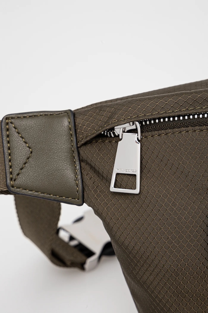 Torba oko struka Karl Lagerfeld zelena A2M30220