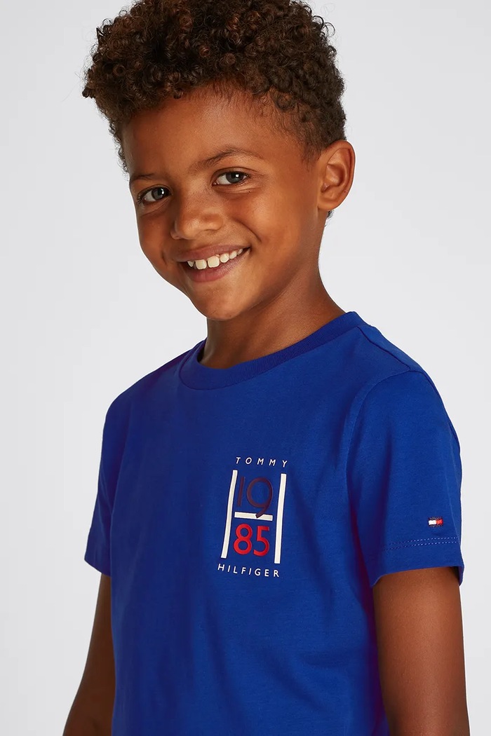 Παιδικό βαμβακερό μπλουζάκι Tommy Hilfiger στάμπα μωβ KB0KB09536.128.176.PPYA