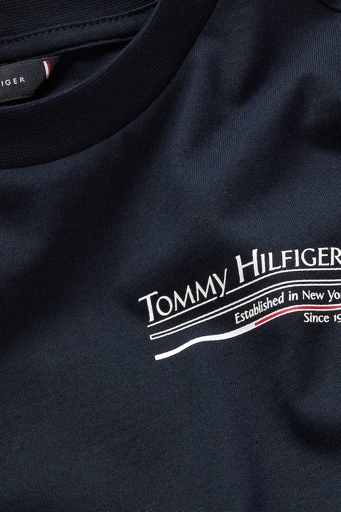 Αγορίστικα Παιδικό βαμβακερό μπλουζάκι Tommy Hilfiger KB0KB09537.128.176.PPYA σκούρο μπλε